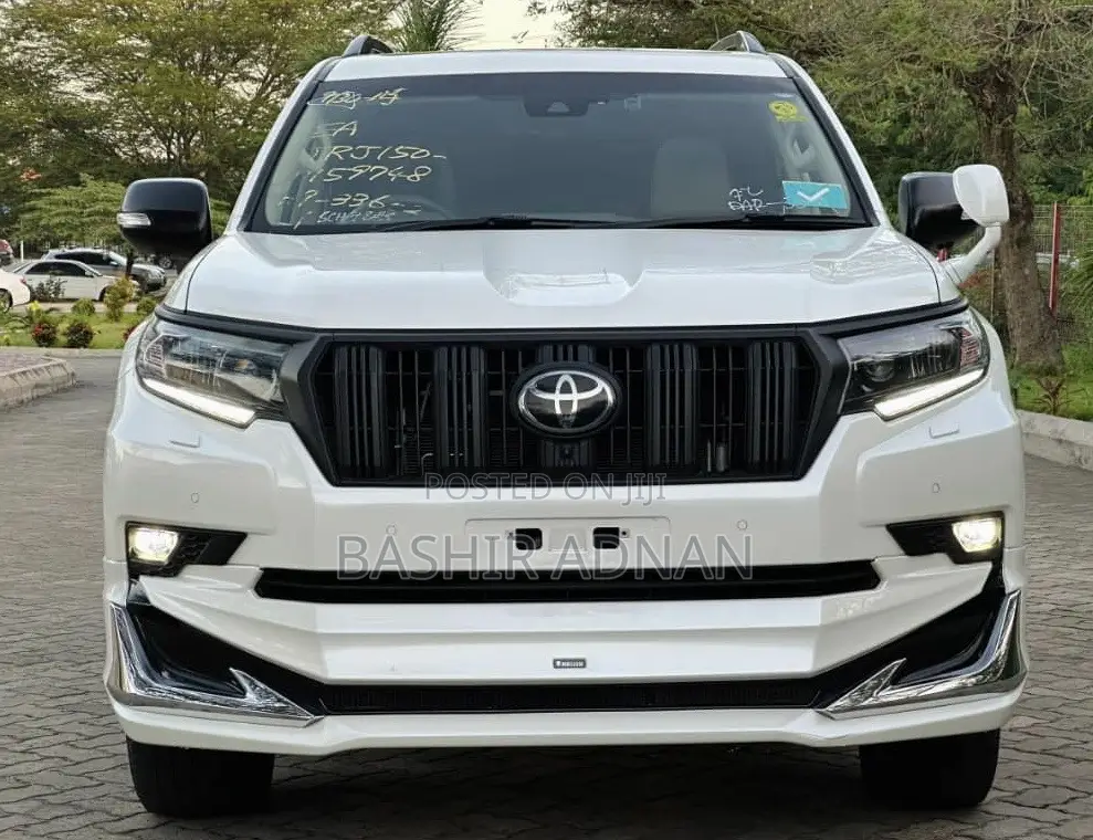 Toyota Land Cruiser Prado 2.7 2023 White