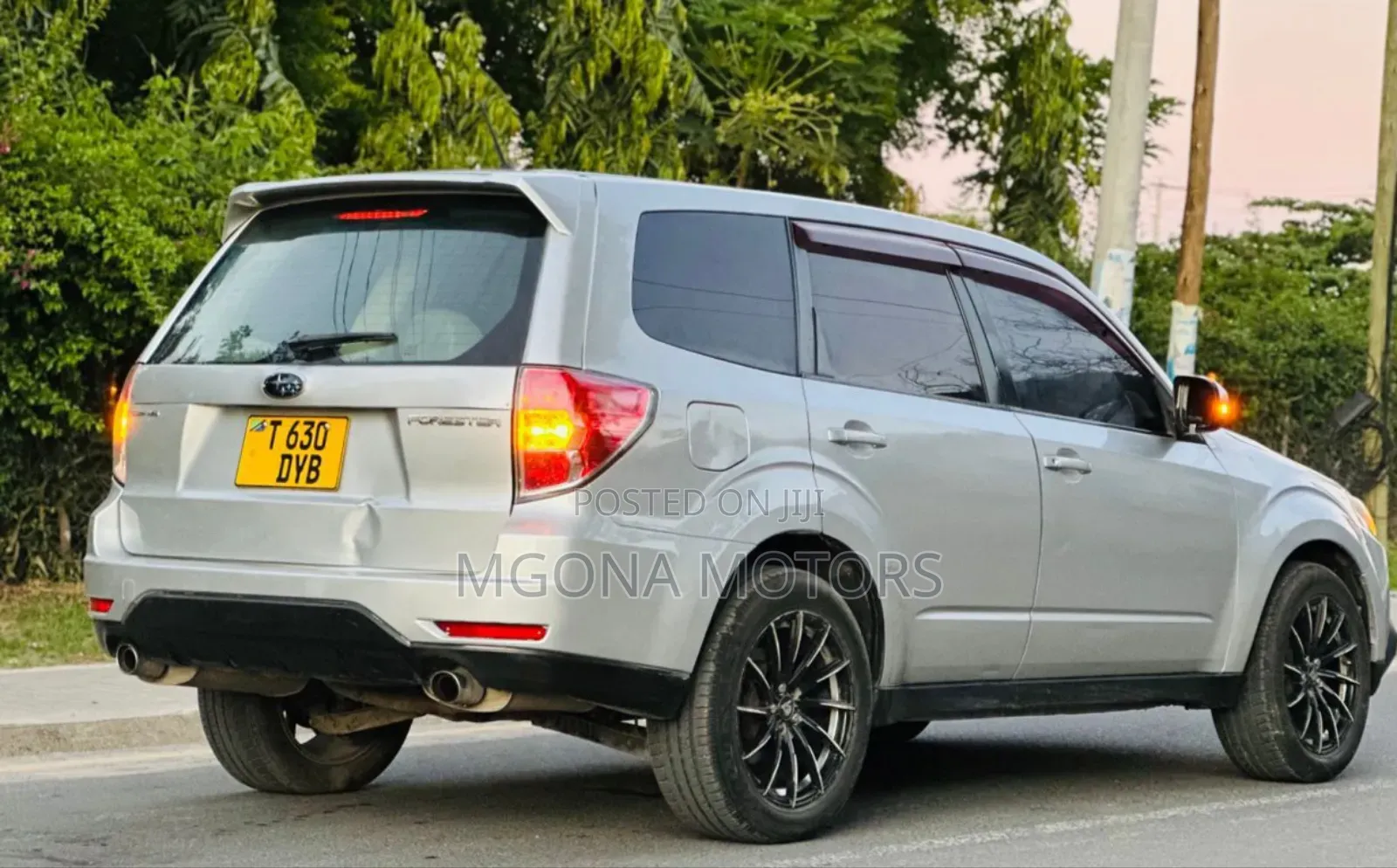 Subaru Forester 2010 Silver