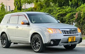 Subaru Forester 2010 Silver