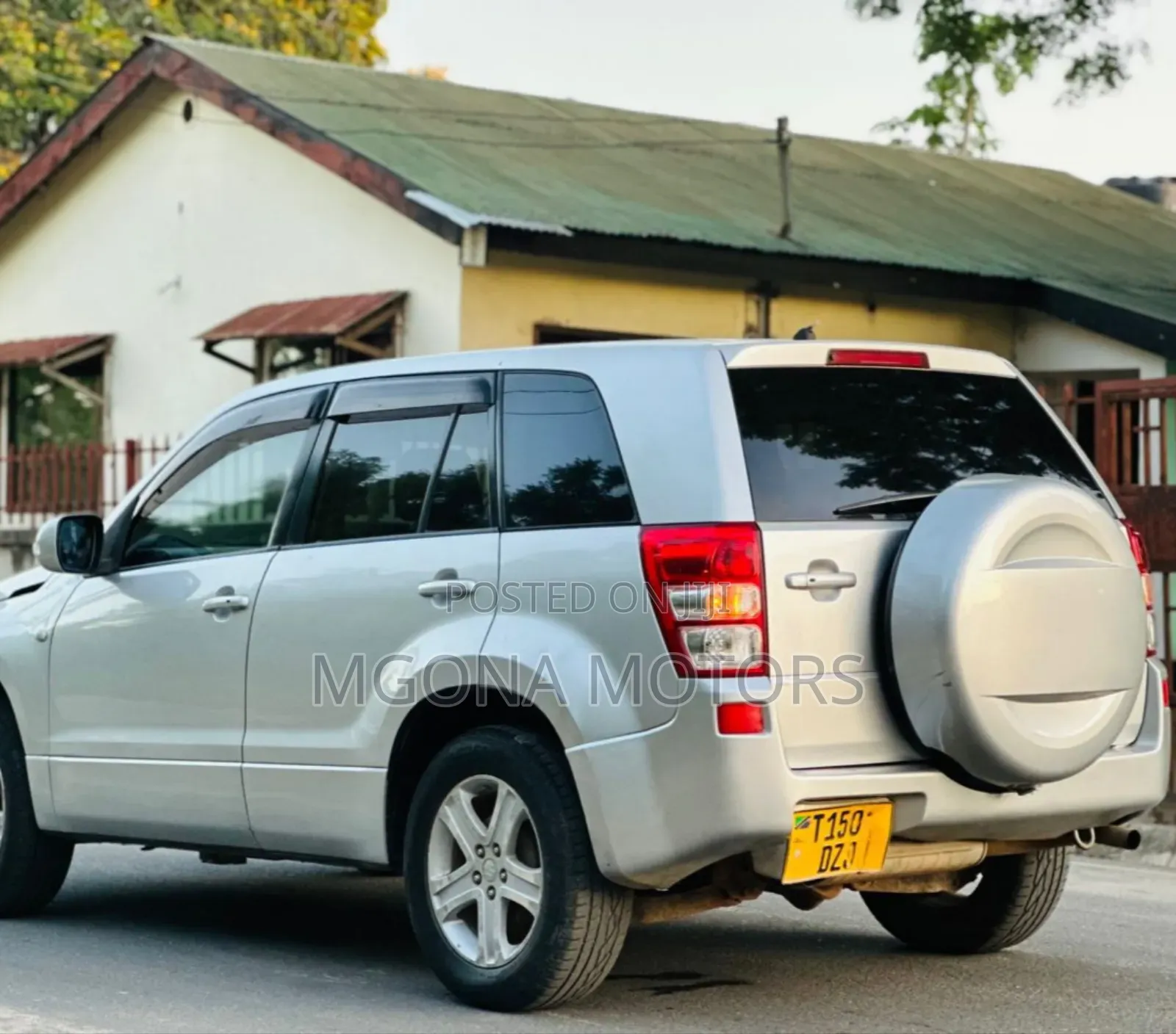 Suzuki Escudo 2005 Silver