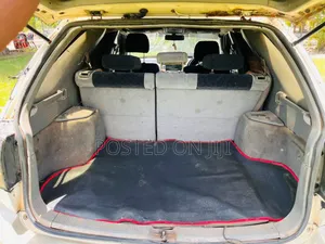 Toyota Harrier 2006 White