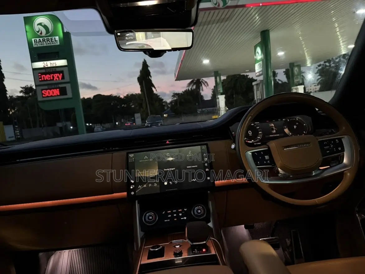 New Land Rover Range Rover Vogue 2024 Black