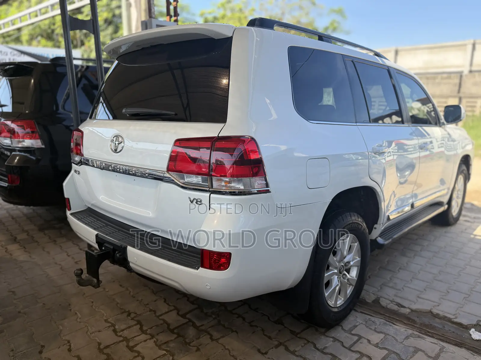 Toyota Land Cruiser 2019 White