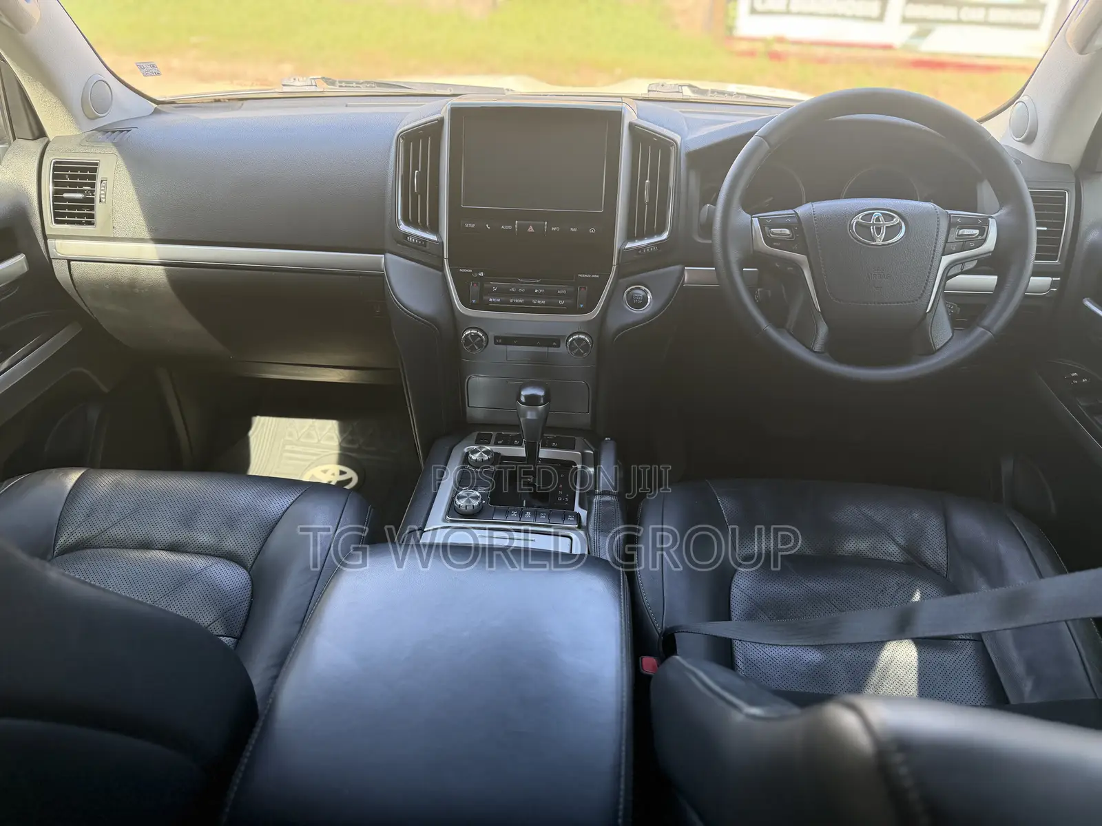 Toyota Land Cruiser 2019 White