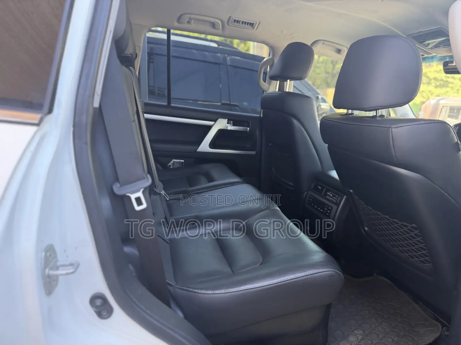 Toyota Land Cruiser 2019 White