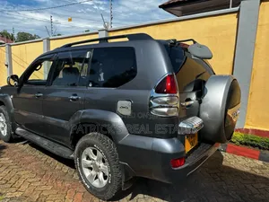 Toyota Land Cruiser Prado 3.0 D-4D 3dr 2005 Gray