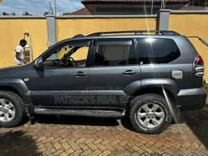Toyota Land Cruiser Prado 3.0 D-4D 3dr 2005 Gray