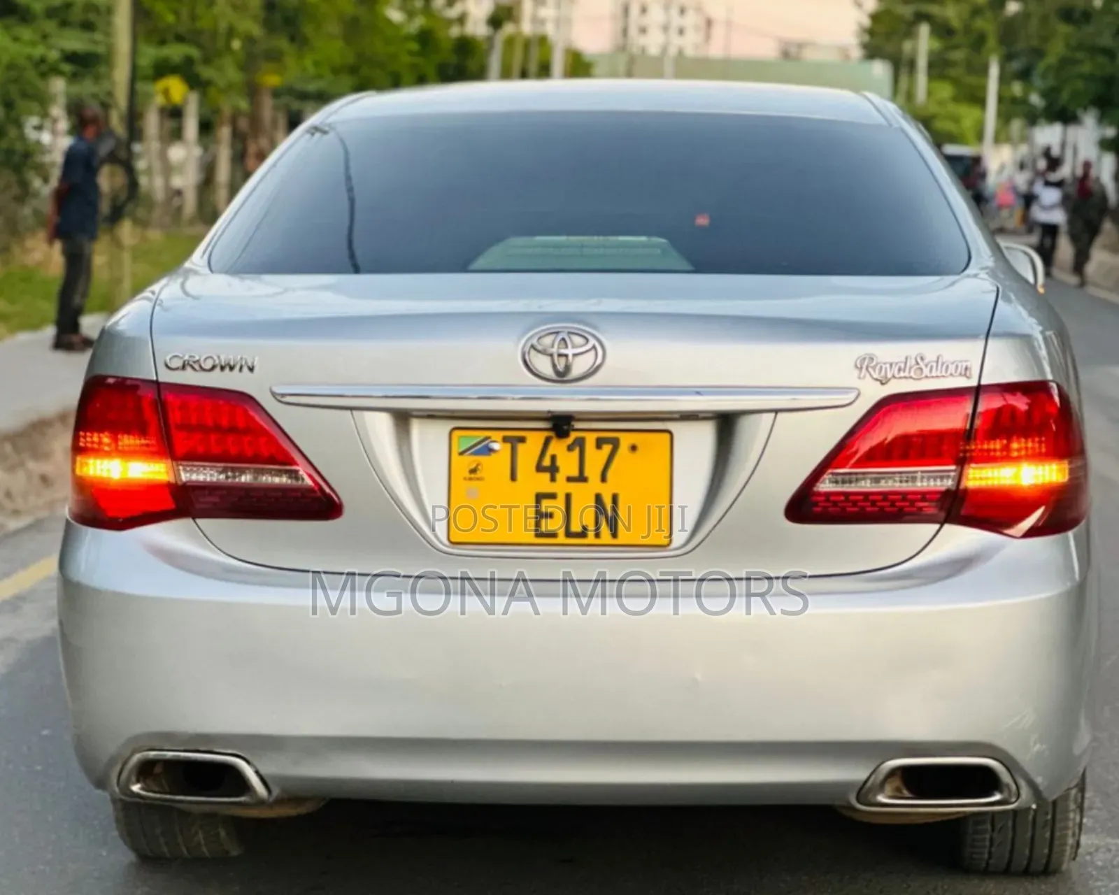 Toyota Crown 2010 Silver