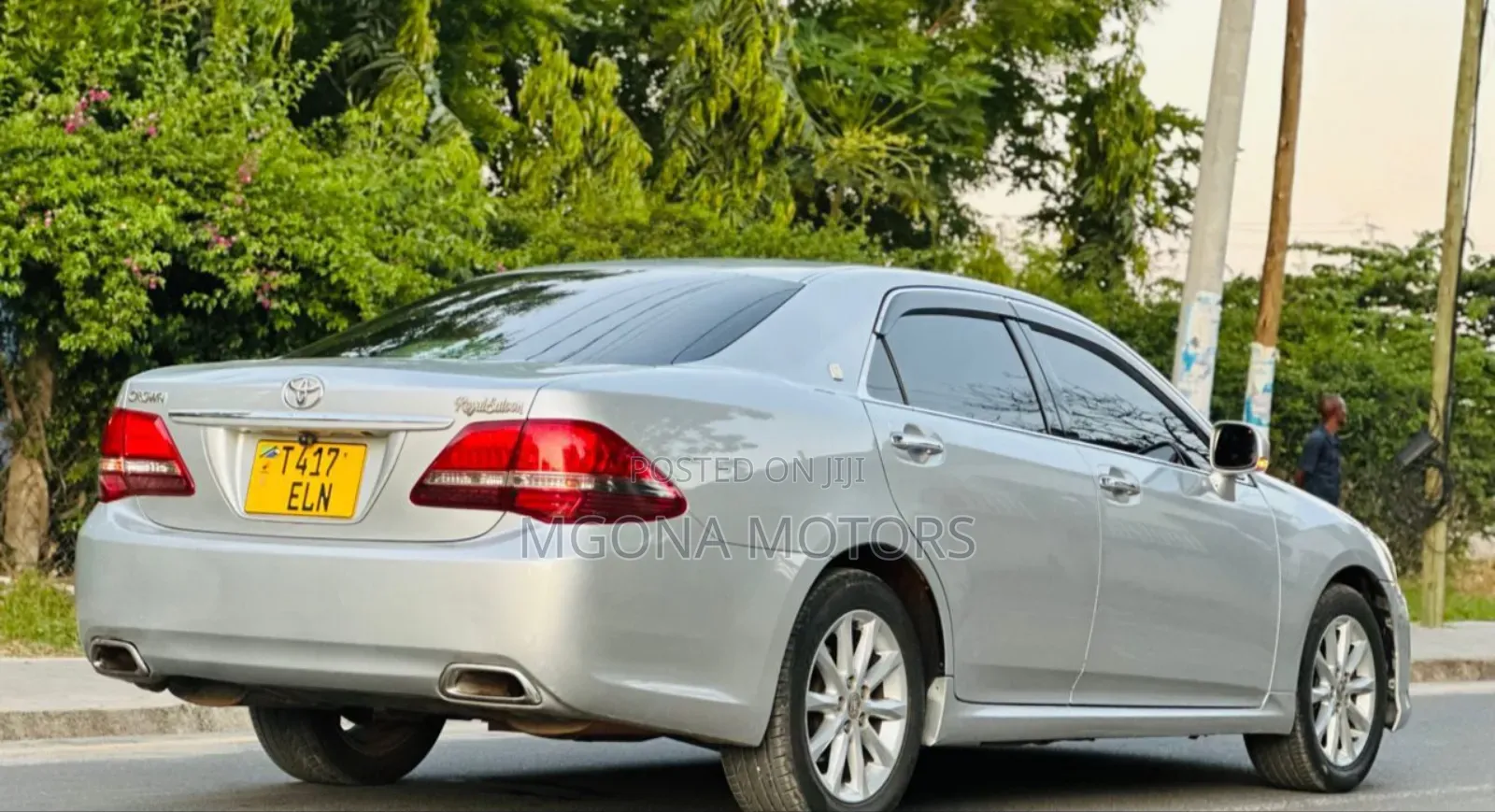 Toyota Crown 2010 Silver