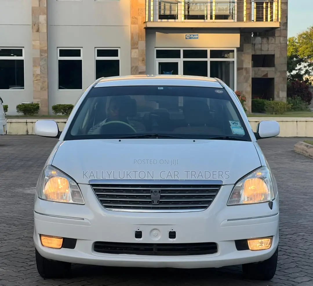 Toyota Premio 2004 White