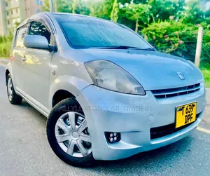 Toyota Passo 2005 Silver