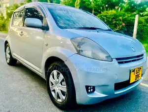 Toyota Passo 2005 Silver