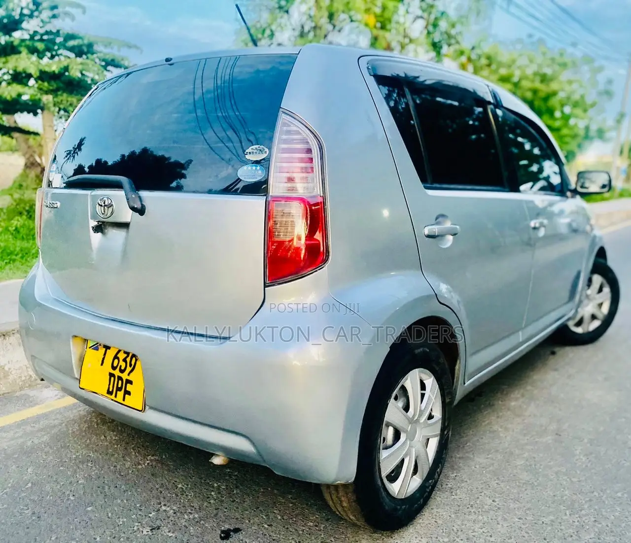 Toyota Passo 2005 Silver
