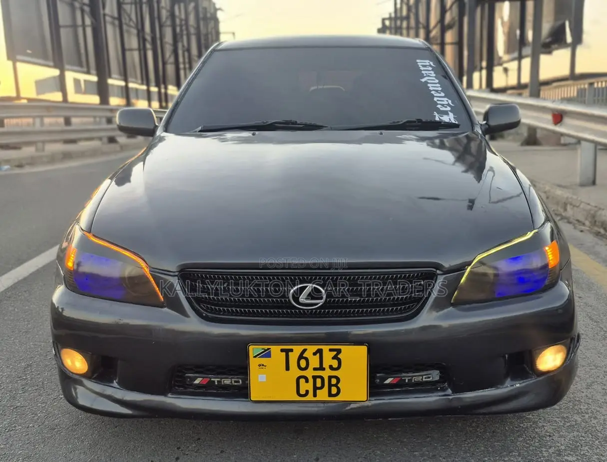 Toyota Altezza 2001 Black