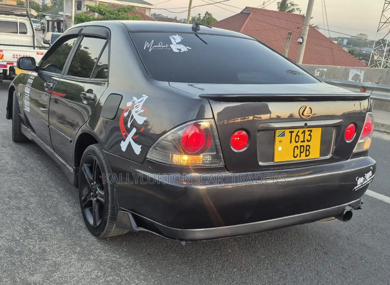 Toyota Altezza 2001 Black
