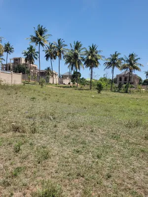 Plot Area SQM 812 for Sale at Madale Flamingo