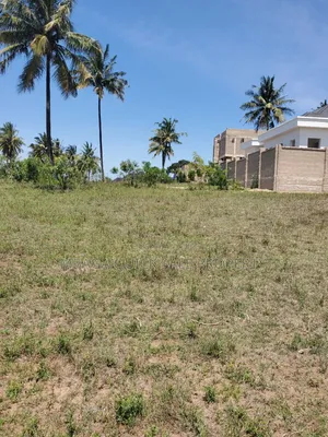 Plot Area SQM 812 for Sale at Madale Flamingo