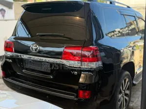 Toyota Land Cruiser 2020 Black