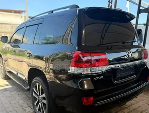 Toyota Land Cruiser 2020 Black