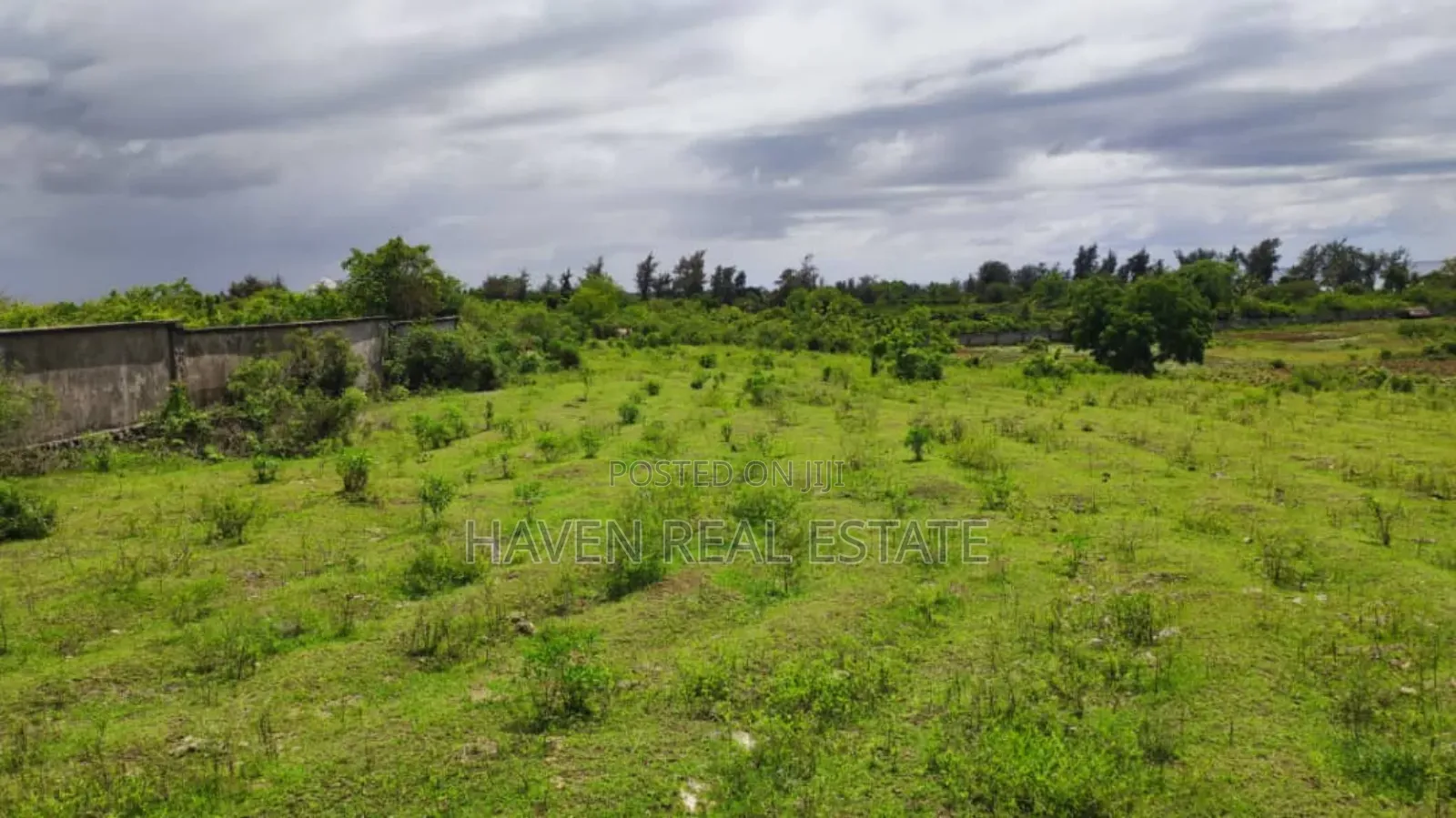 Beach Plot for Sale at Pemba