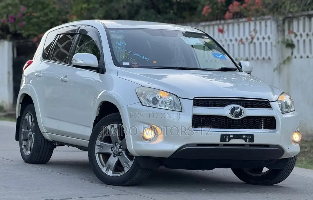Toyota RAV4 2013 White
