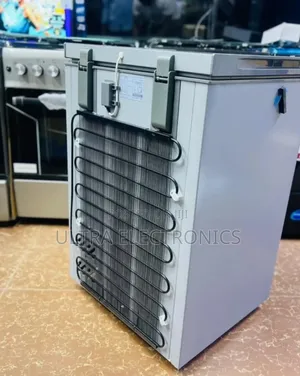 Aero Chest Freezer Yenye Uwezo MkubwaCapacity:-100l