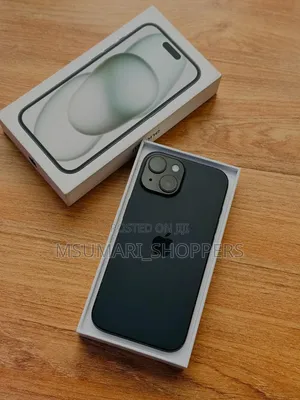 New Apple iPhone 15 128 GB Black