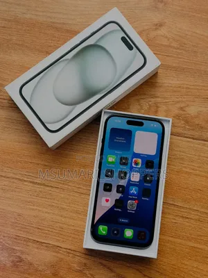 New Apple iPhone 15 128 GB Black