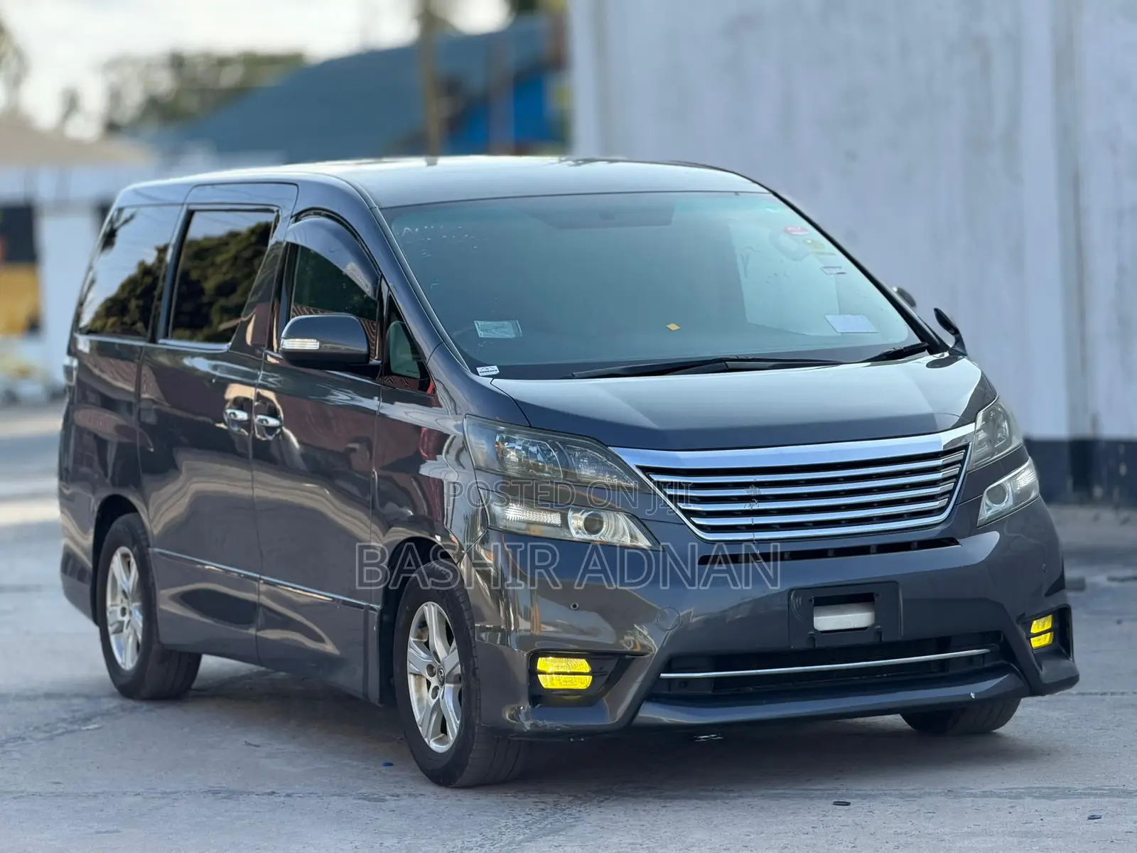 Toyota Vellfire 2009 Gray