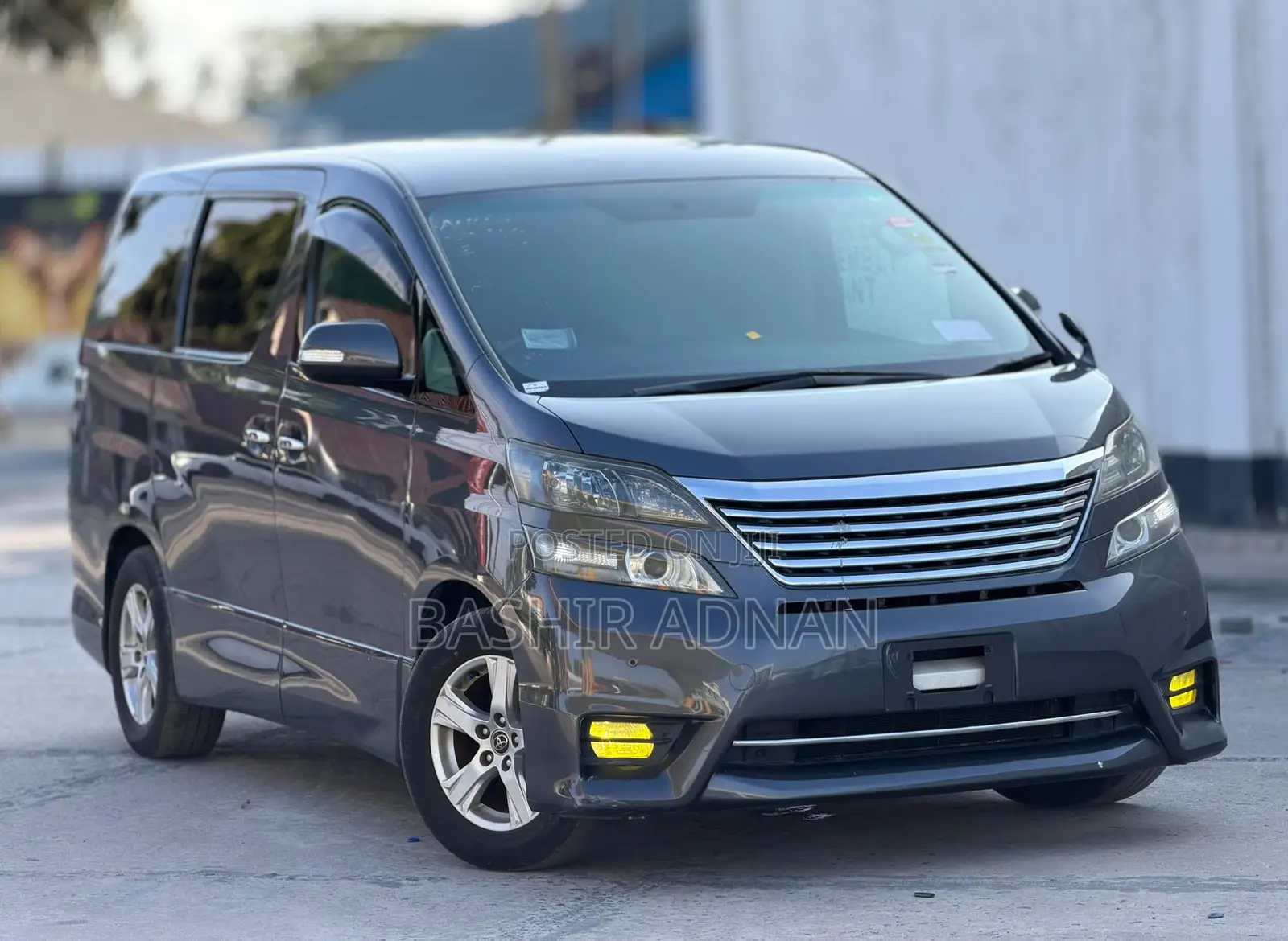 Toyota Vellfire 2009 Gray