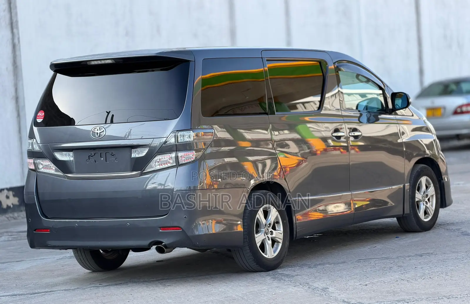 Toyota Vellfire 2009 Gray