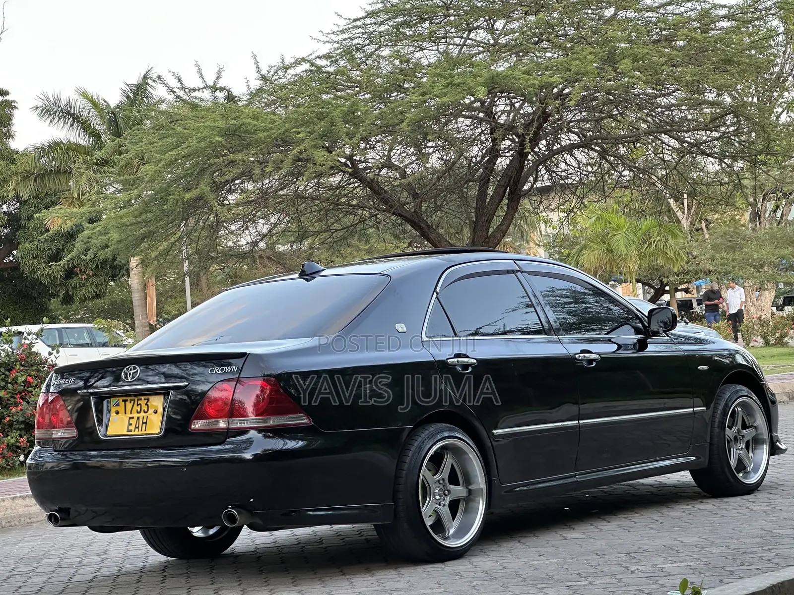 Toyota Crown 2006 Black