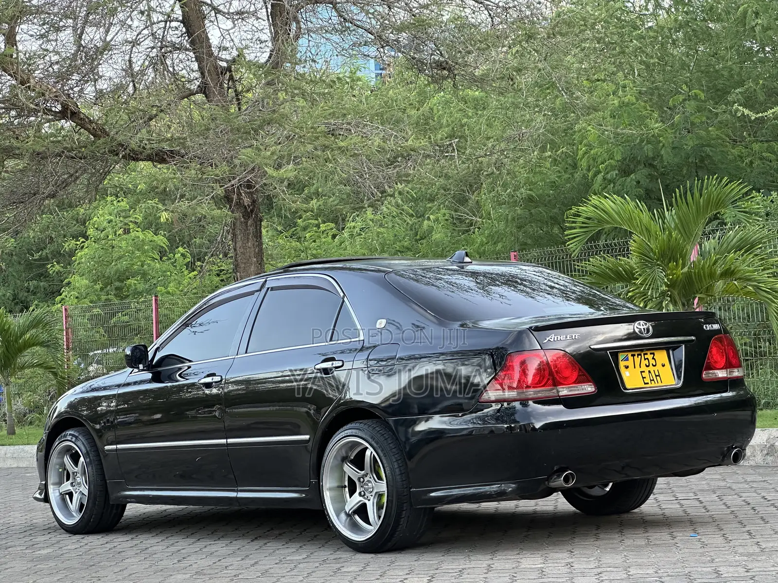 Toyota Crown 2006 Black