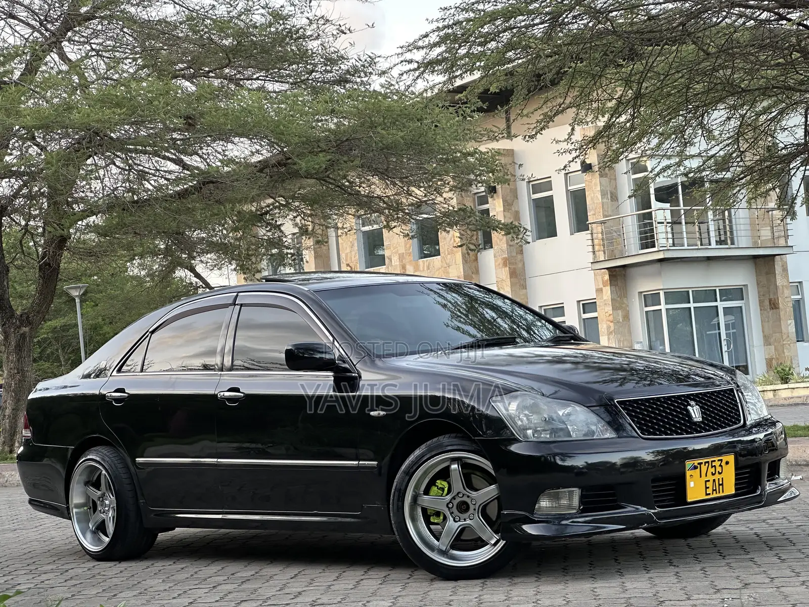 Toyota Crown 2006 Black