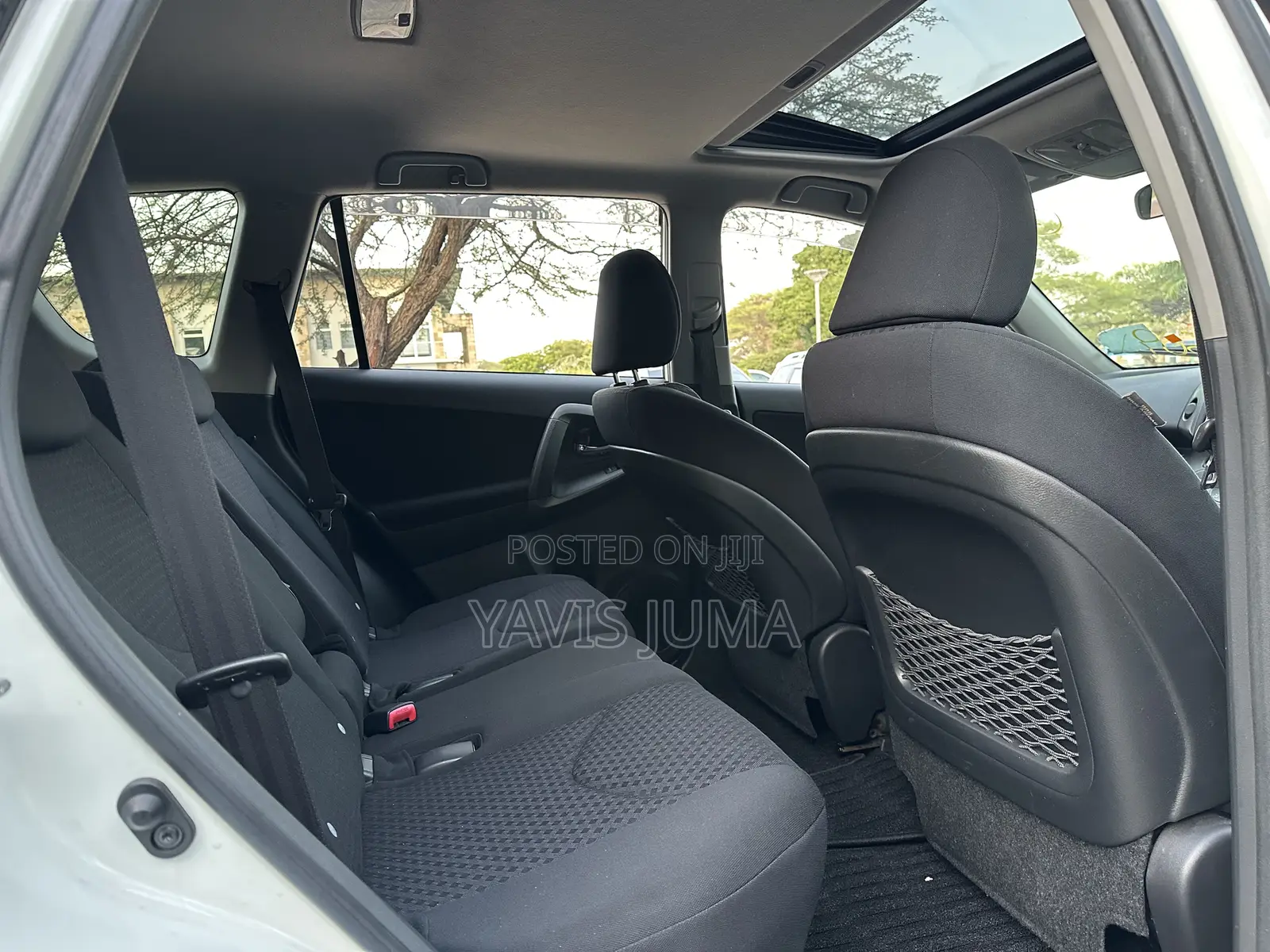 Toyota Vanguard 2009 White