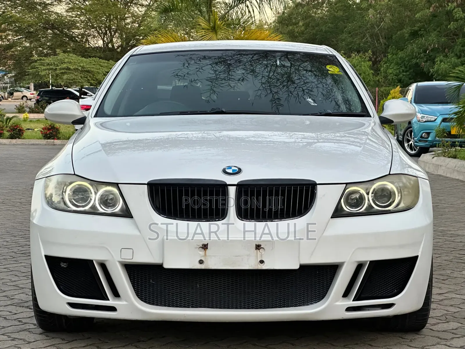 BMW 3 Series 320i RWD 2008 White