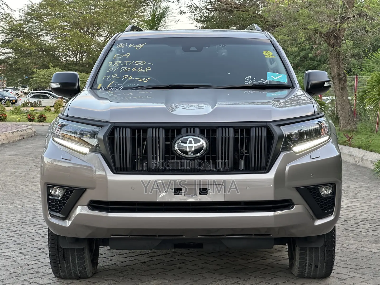 Toyota Land Cruiser Prado 2023