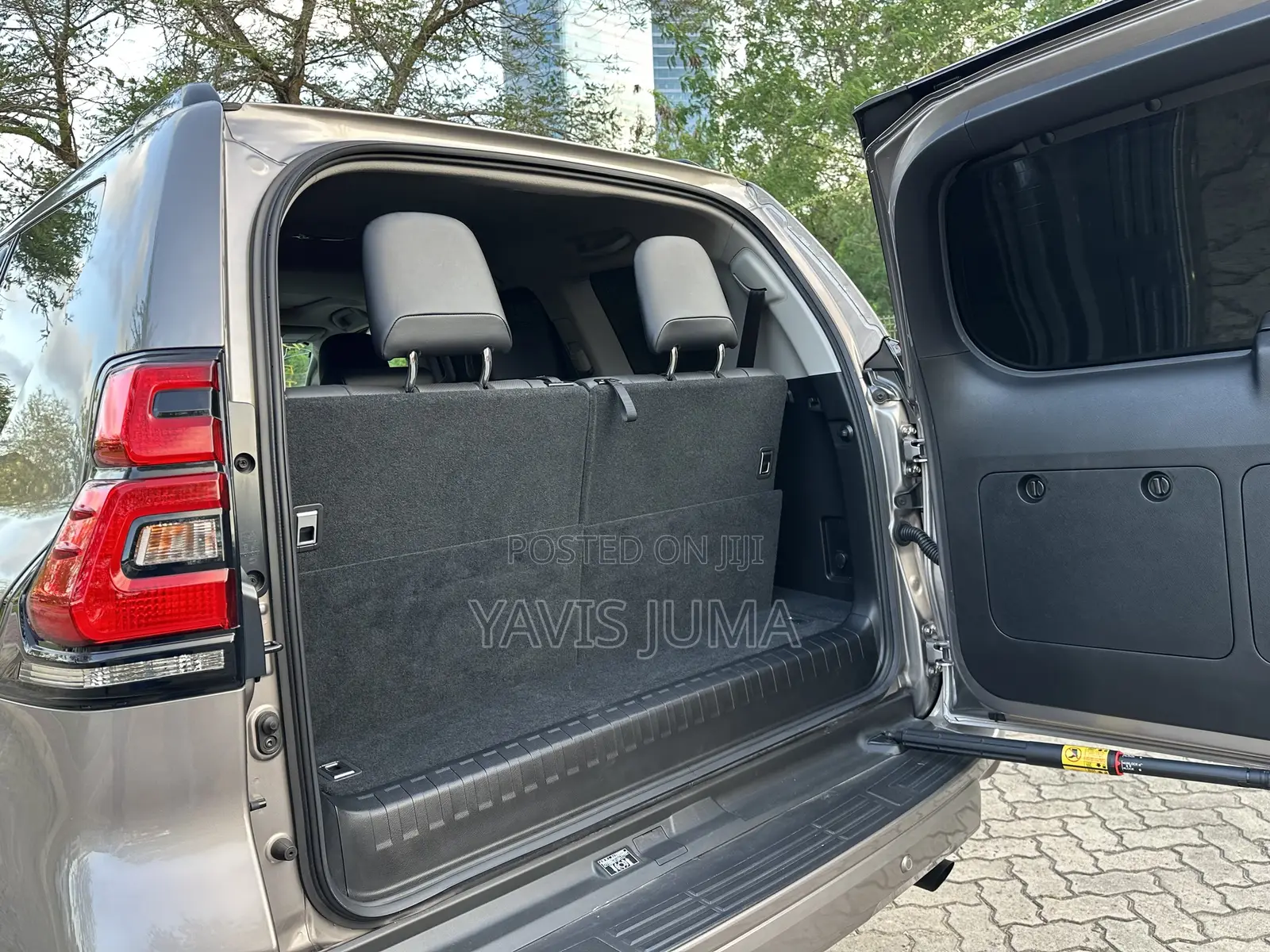 Toyota Land Cruiser Prado 2023