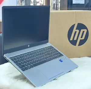 New Laptop HP 250 G10 8GB Intel Core I3 SSD 512GB