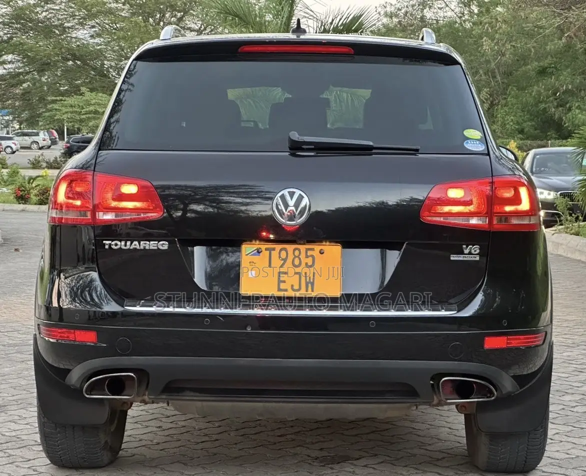 Volkswagen Touareg 2013 Matt Black