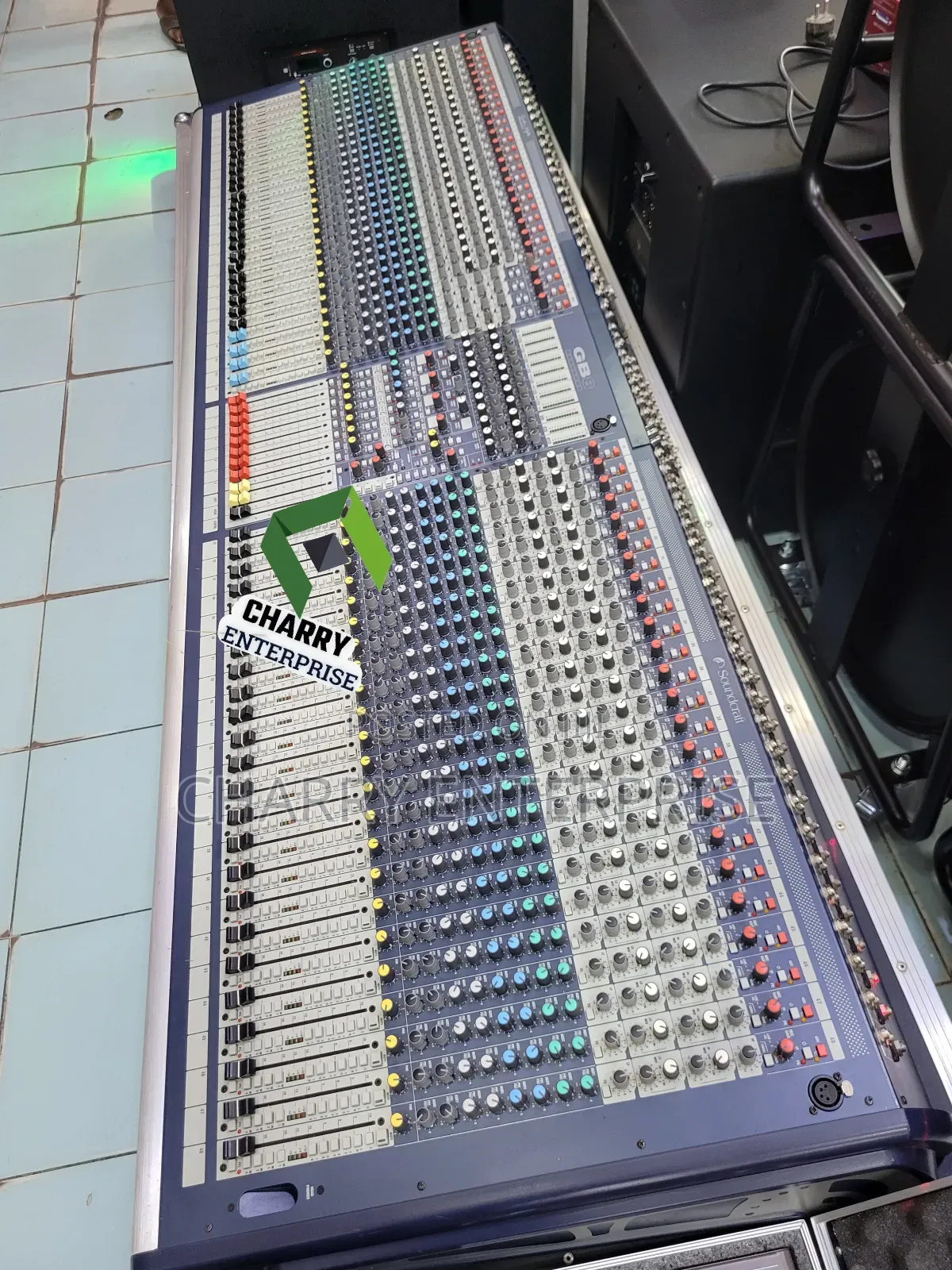 Gb8 Soundcraft Profesional Powerful Music Mixer 48ch Njia 48 With Case