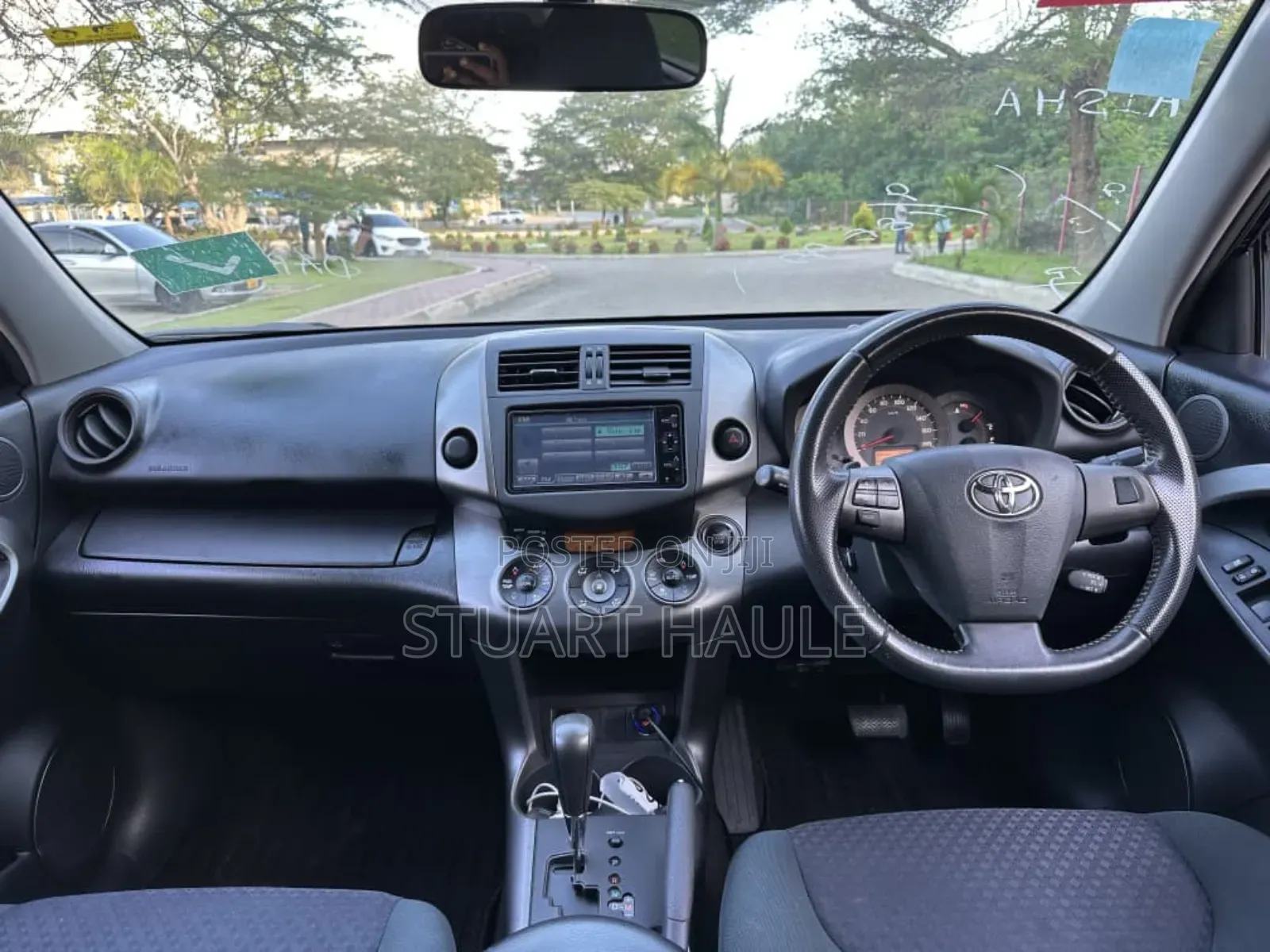 Toyota Vanguard 2010 Black