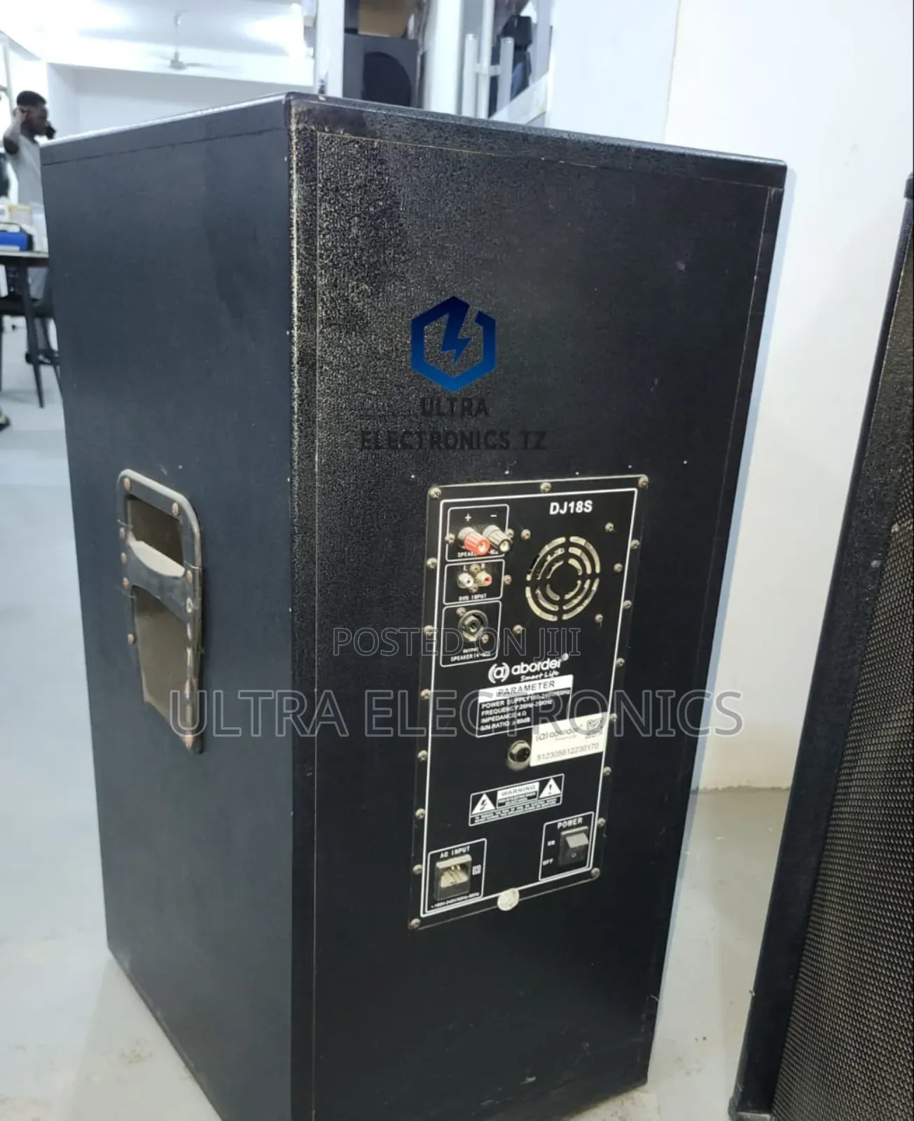 Aborder Powerful Two Way Professional Speaker Wireles Mic 68000w18inch