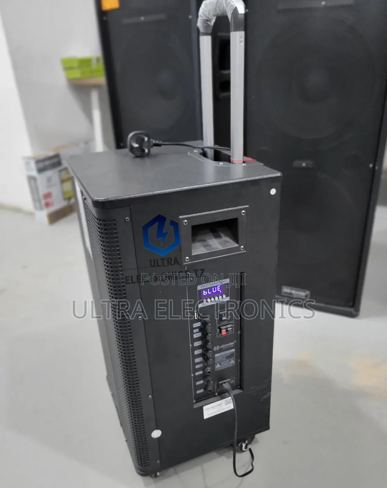 Aborder Portable Speaker Wireless Mic Spika Ya Kuchaji
50000w 12inch