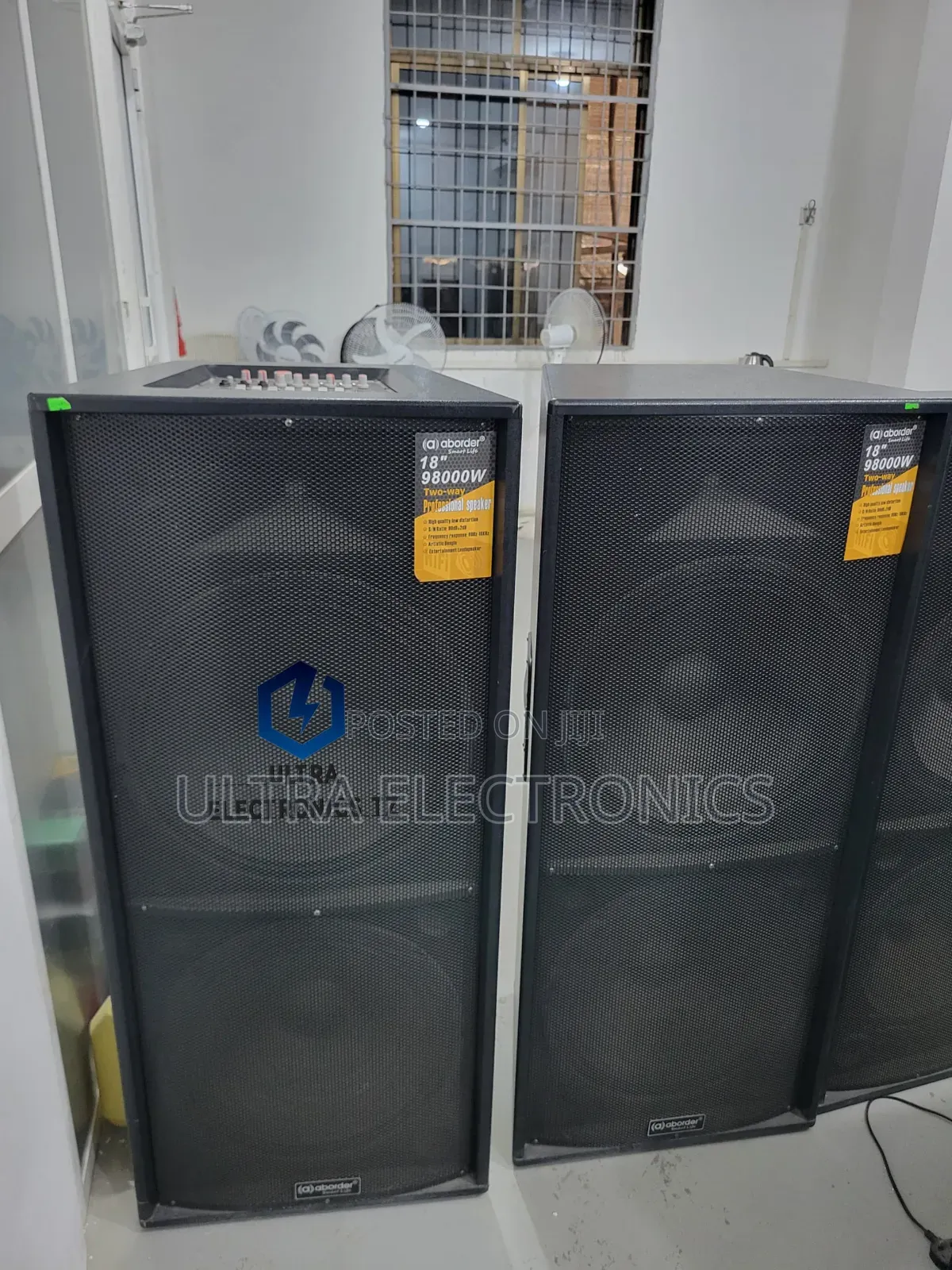 Aborder Powerful Two Way Profesional Speaker Wireles Mic 98000w 18inch