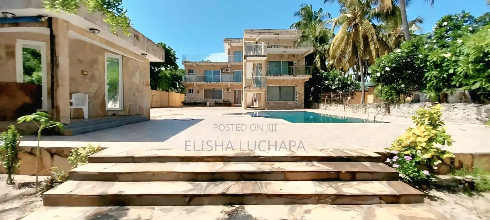 5bdrm Villa in Bakhresa Street, Kigamboni for sale