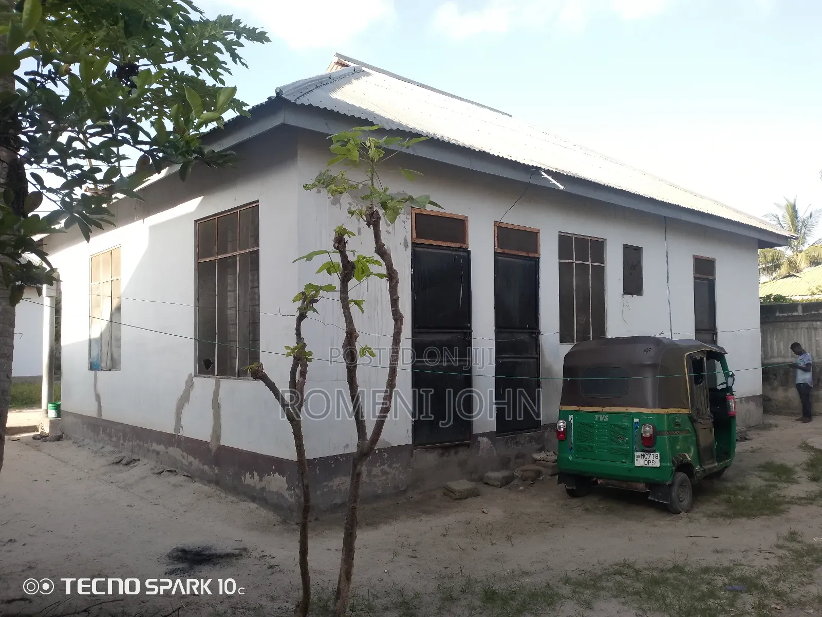 6bdrm House in Tanzania Daresalaam, Ilala for sale