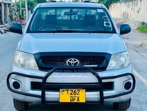 Toyota Hilux 2009 Silver