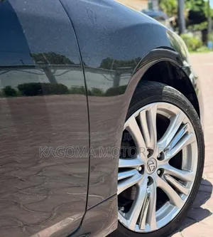 Toyota Crown 2010 Black