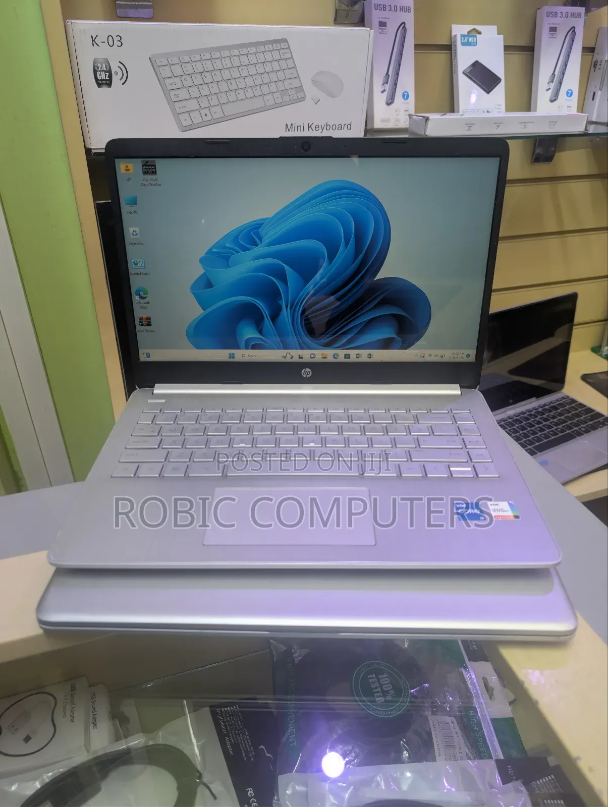 Laptop HP 14-Ep0063 1GB Intel Core I5 SSD 256GB